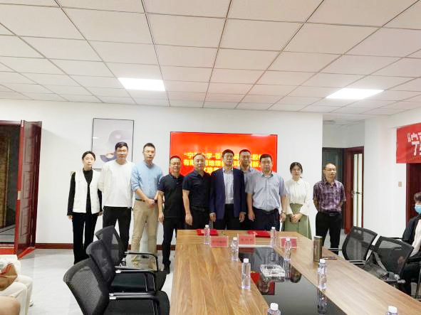 寧夏大學(xué)-蒼穹數(shù)碼“地理信息科學(xué)創(chuàng)新人才培養(yǎng)實(shí)踐基地”簽約及揭牌儀式成功舉辦！